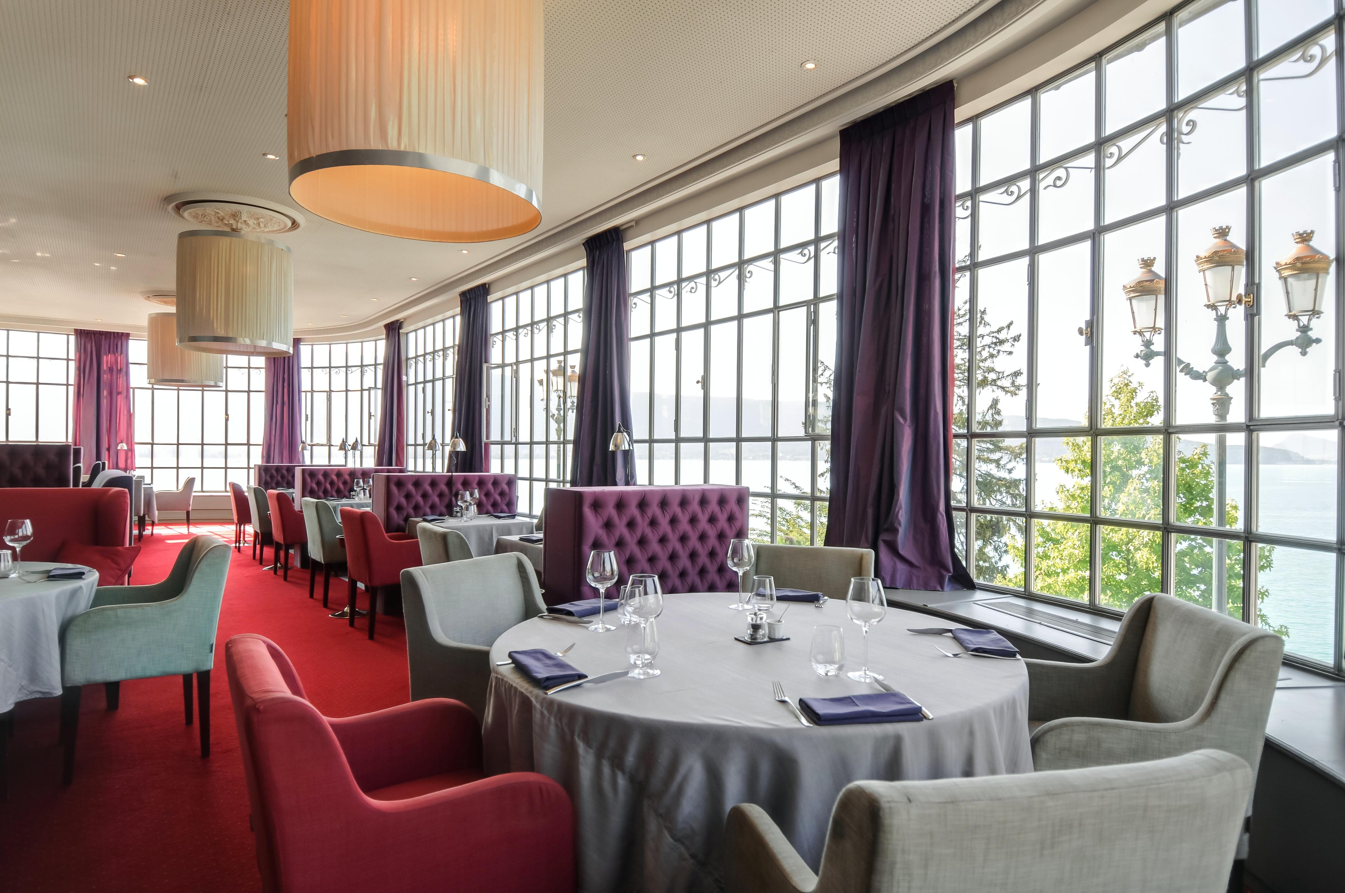 Le Palace De Menthon Zewnętrze zdjęcie Restaurant